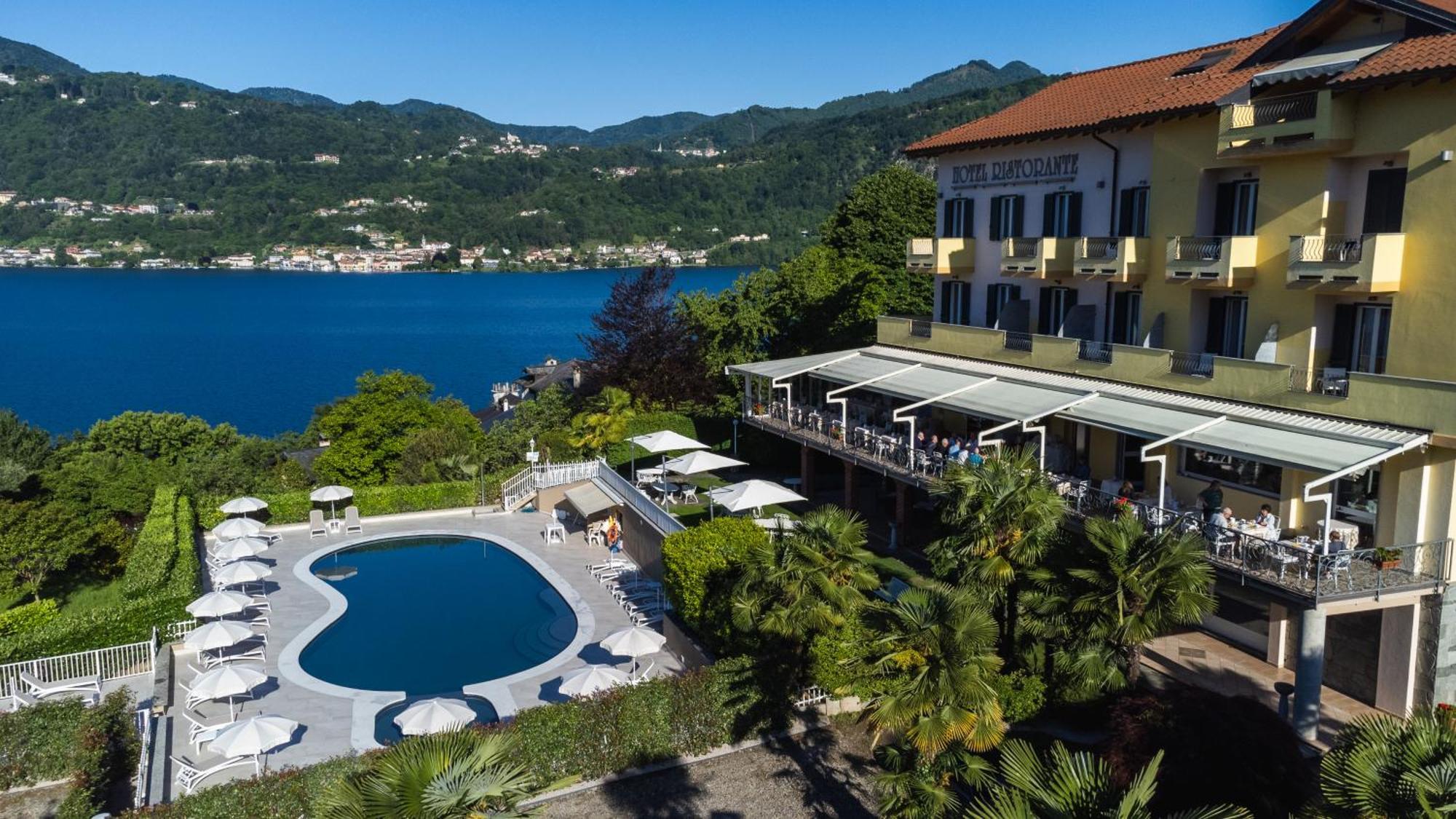 Hotel La Bussola أورتا سان جوليو المظهر الخارجي الصورة