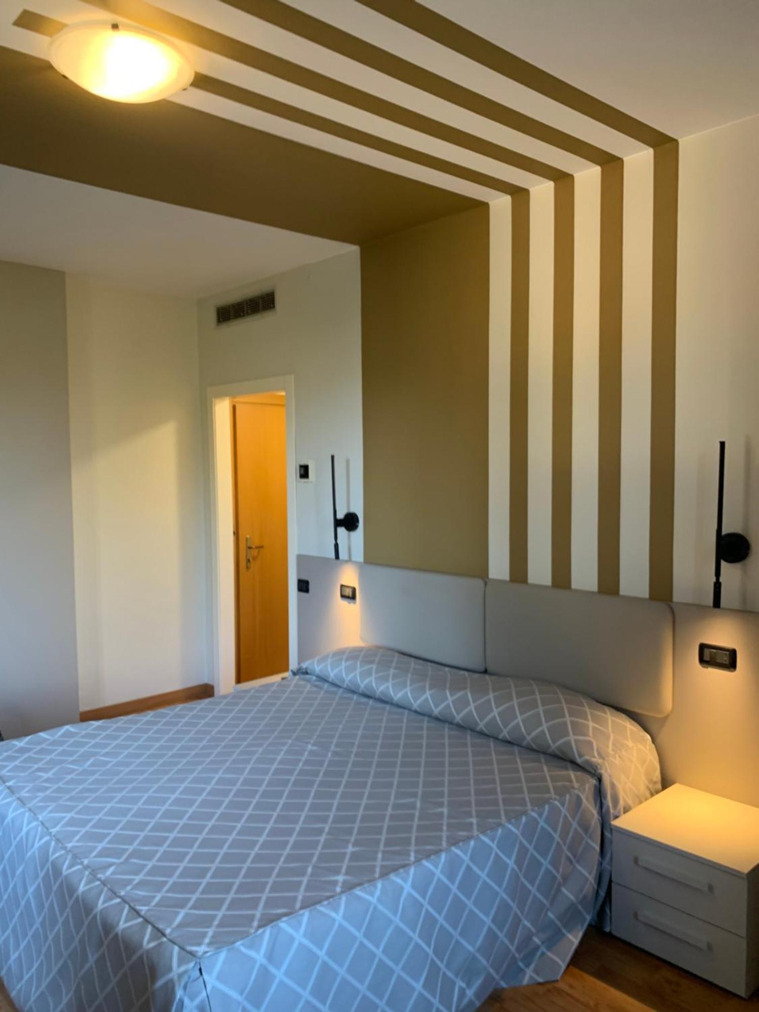 Hotel La Bussola أورتا سان جوليو المظهر الخارجي الصورة